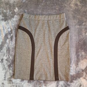 Romeo & Juliet Couture Textured Pencil Women's Skirt Black and Gray Size Medium.